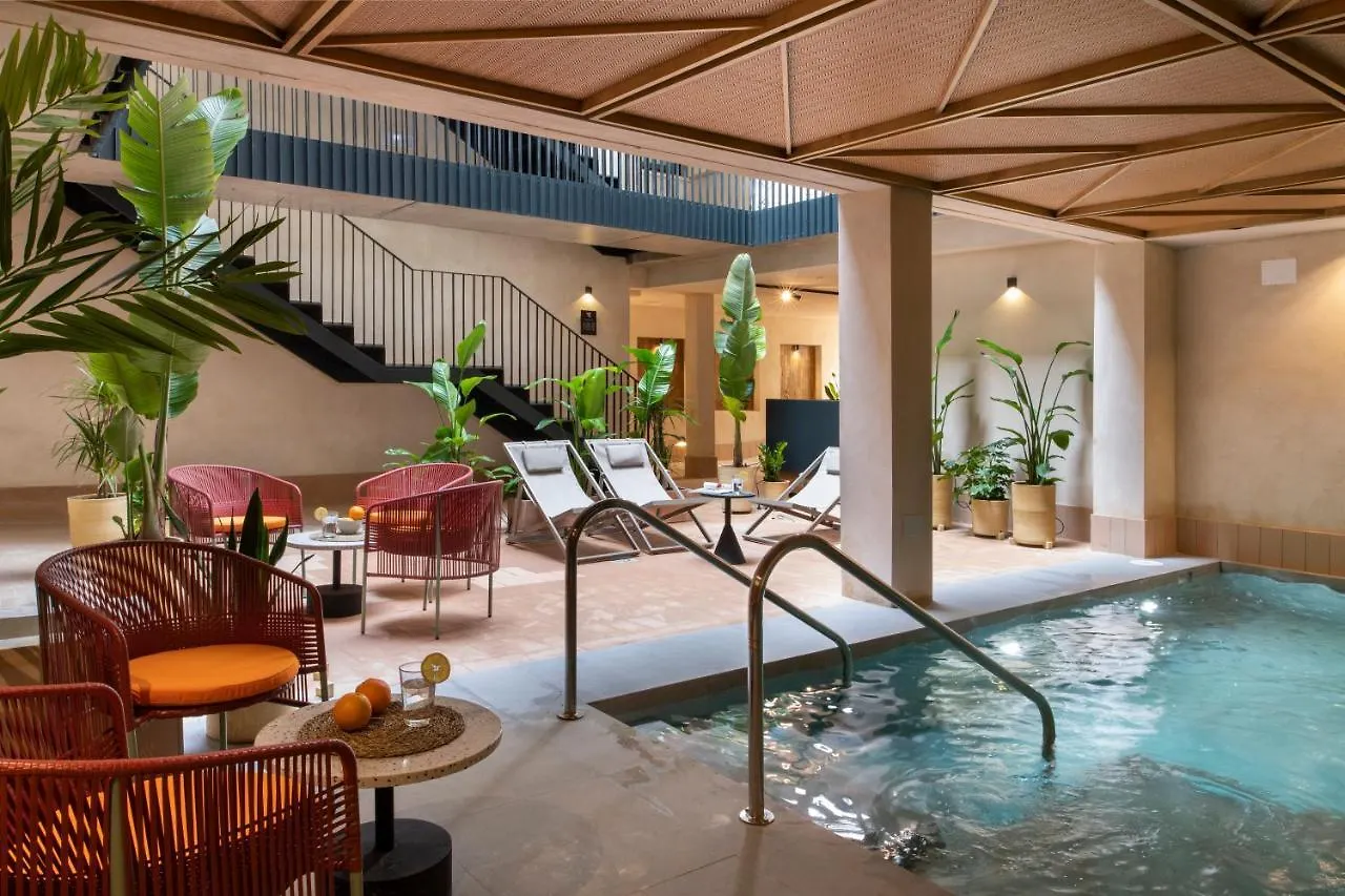 Rincones De Lola - Castilla 91 - Shared Jacuzzi Villa Seville 0*,  Spain