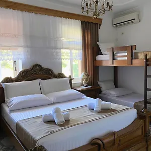 Yuri Apartamento Gjirokastër